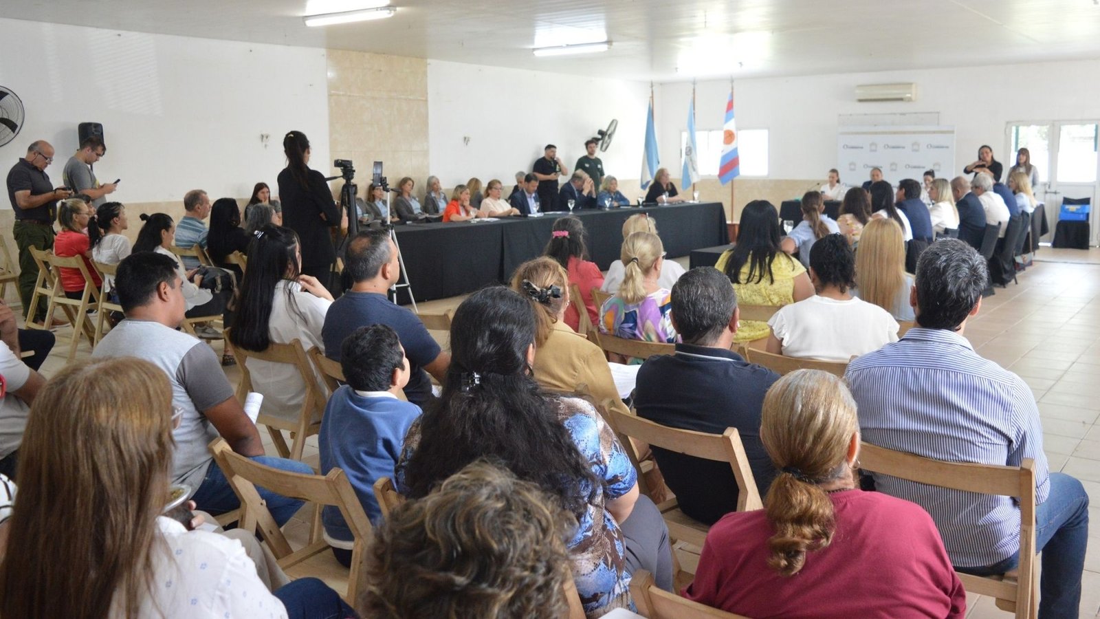 El Concejo capitalino sesionó en el barrio 17 de Agosto