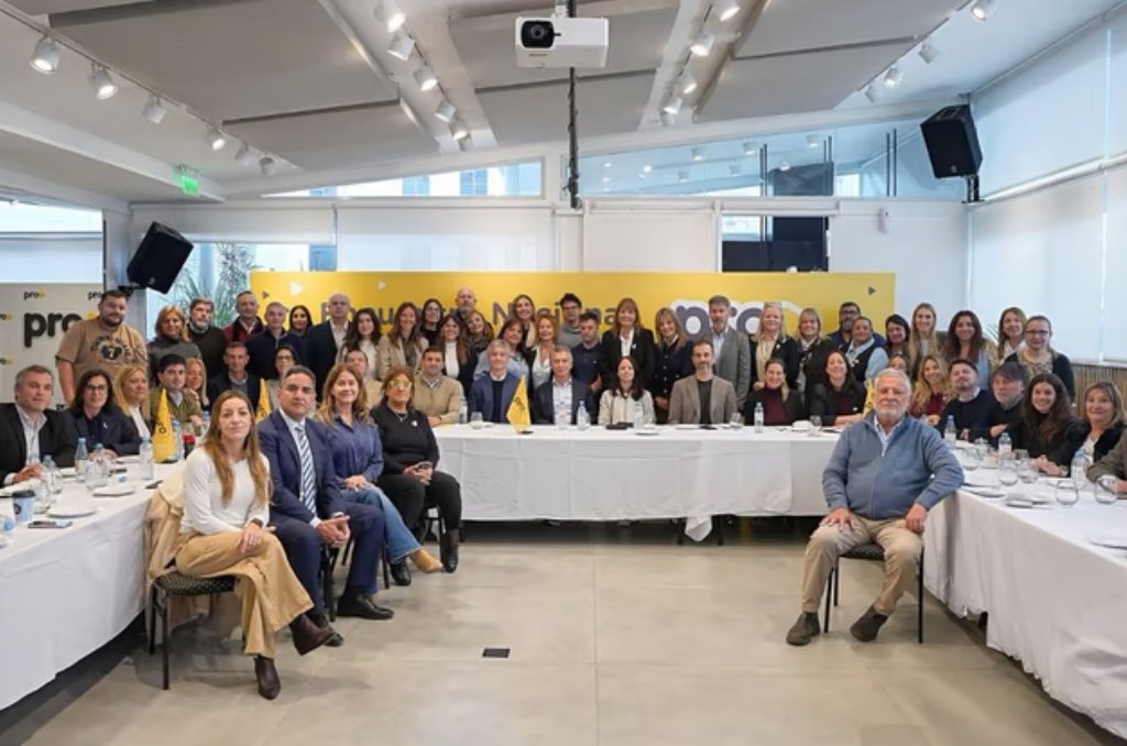 Macri mira al 2027 y reorganiza el PRO con apoyo de legisladoras correntinas